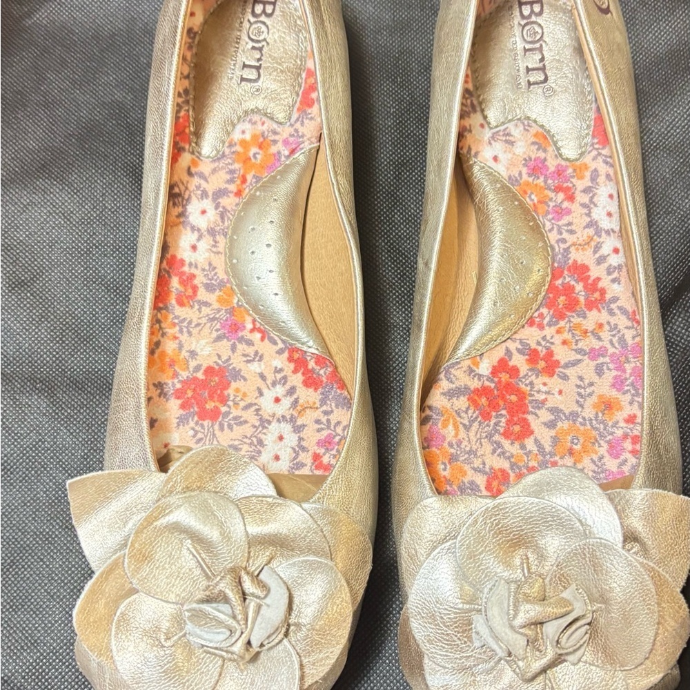 Born Emalia ballet flats with a flower applique - Picture 2 of 11